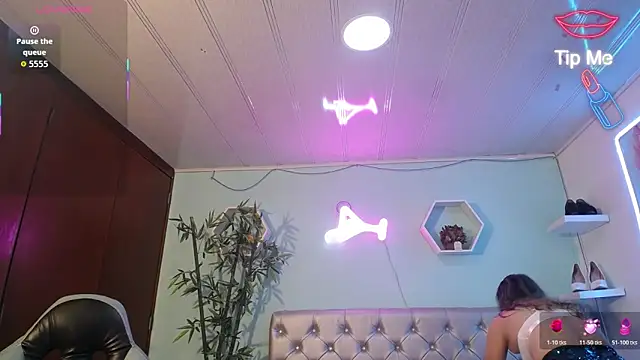 noelia milf19 online show from 06/23/26, 01:47