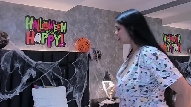 crystaldarliing online show from 10/21/25, 02:29