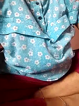 Cuthira online show from 09/15/25, 05:40