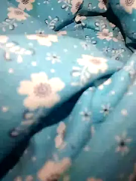 Cuthira online show from 09/20/25, 02:12