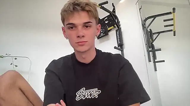 Milk Guy online show from 09/16/25, 03:02