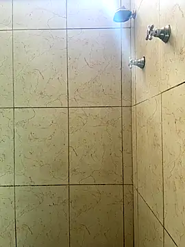 Snapshot of rph96 chatting on 12/22/25, 05:32 rph96 online show from 12/22/25, 05:32