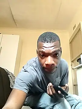 Snapshot of TmanZim2025 chatting on 09/17/25, 10:17 TmanZim2025 online show from 09/17/25, 10:17