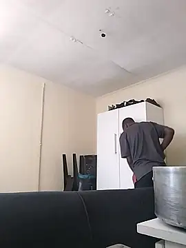 Snapshot of TmanZim2025 chatting on 09/20/25, 08:48 TmanZim2025 online show from 09/20/25, 08:48