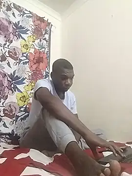 Snapshot of TmanZim2025 chatting on 09/21/25, 04:08 TmanZim2025 online show from 09/21/25, 04:08