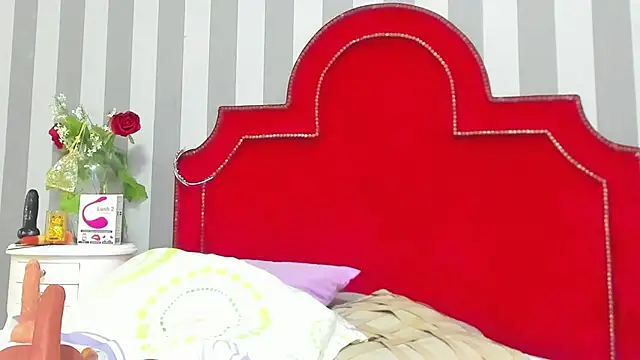 Snapshot of Salomee_hernandez chatting on 09/20/25, 02:07 Salomee hernandez online show from 09/20/25, 02:07