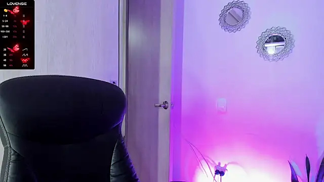 bella thorne3 online show from 11/19/25, 11:05