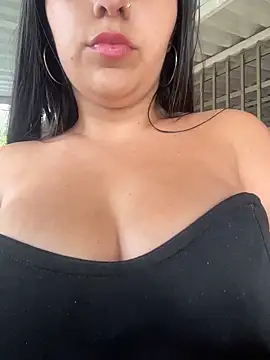 Isaa-Sweet online show from 12/04/25, 08:28