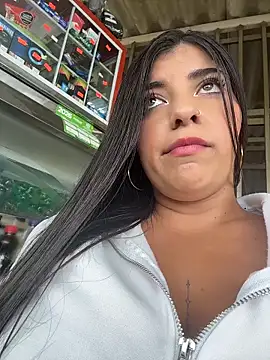 Isaa-Sweet online show from 04/15/26, 03:52