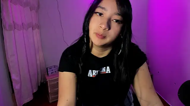 pretti scarlett online show from 11/18/25, 11:58