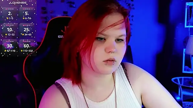 Snapshot of fillisfox_ chatting on 10/09/25, 03:32 fillisfox  online show from 10/09/25, 03:32