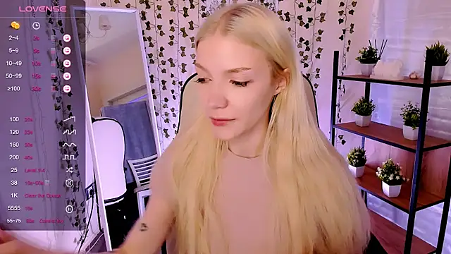 AnyaTaylor  online show from 06/04/26, 02:17