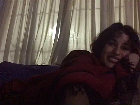 kendrafarq online show from 10/26/25, 05:02