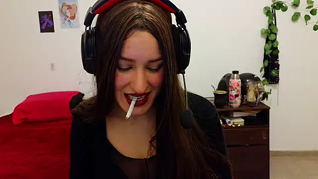 kendrafarq online show from 05/20/26, 11:44