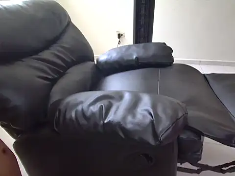 Dollarhot30 online show from 06/03/26, 02:33