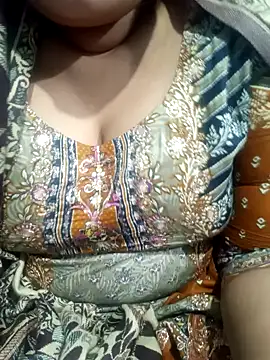 Snapshot of Rita-Sing chatting on 01/13/26, 05:51 Rita-Sing online show from 01/13/26, 05:51