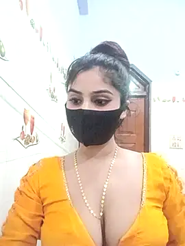 Hot-Soniya733 online show from 11/21/25, 04:05