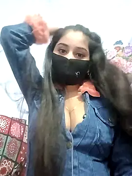 Hot-Soniya733 online show from 12/01/25, 04:34