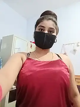 Snapshot of Hot-Soniya733 chatting on 07/04/26, 07:31 Hot-Soniya733 online show from 07/04/26, 07:31
