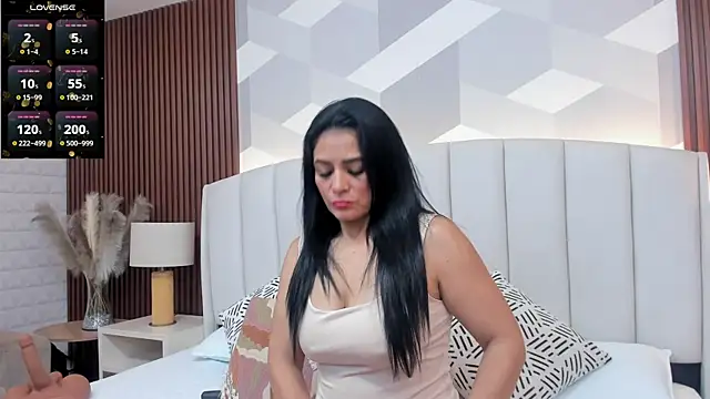 Mommy Naughty online show from 02/09/26, 11:58