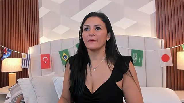 Mommy Naughty online show from 07/20/26, 11:12