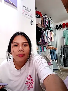 Snapshot of burbuja02 chatting on 01/16/26, 02:32 burbuja02 online show from 01/16/26, 02:32