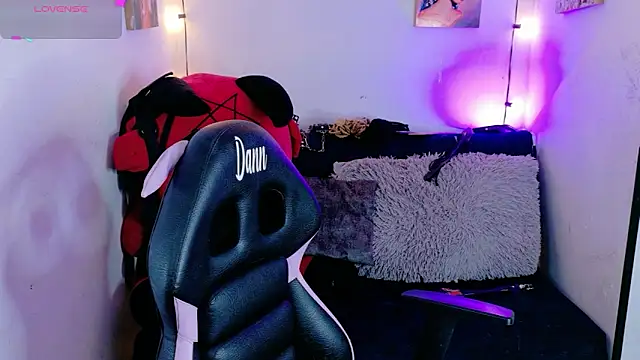 MiaVelvetDoll online show from 11/24/25, 02:06