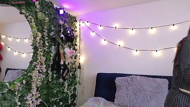 MiaVelvetDoll online show from 01/17/26, 02:33