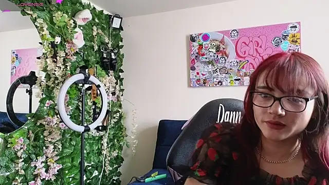 MiaVelvetDoll online show from 02/12/26, 05:19