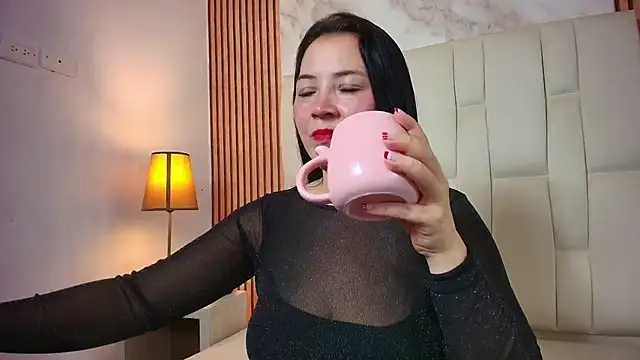 CharlotteSchmidtt online show from 11/26/25, 11:22