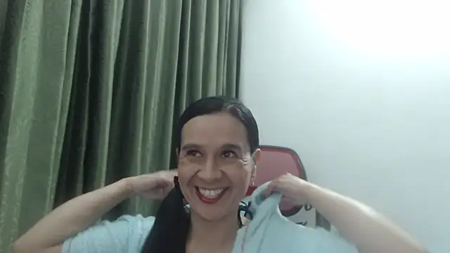 Aileendarkhot online show from 12/19/25, 04:08