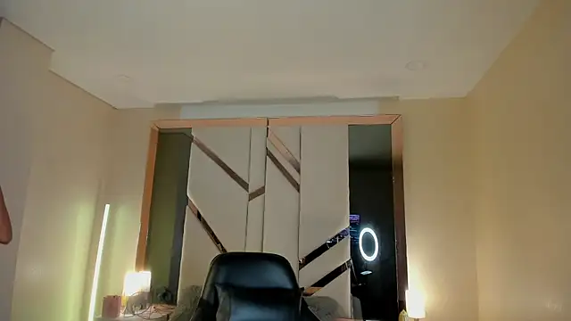 EmmaStonns online show from 02/10/26, 12:31