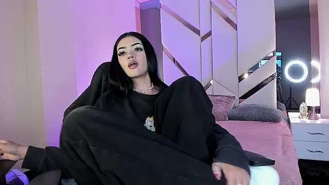 EmmaStonns online show from 03/03/26, 12:11