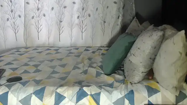 SEXYHUGEASS21 online show from 10/02/25, 06:42