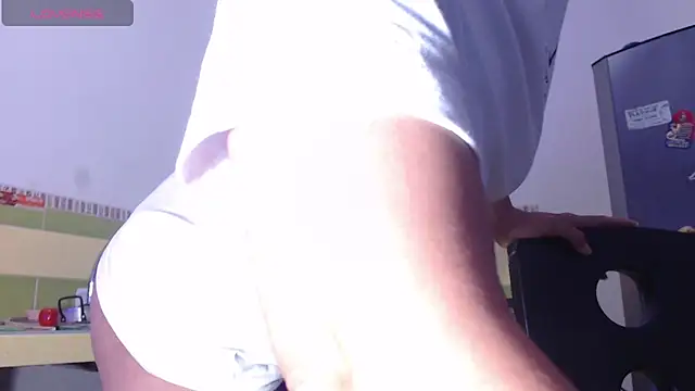 DonnaDidiamantti online show from 12/05/25, 07:43