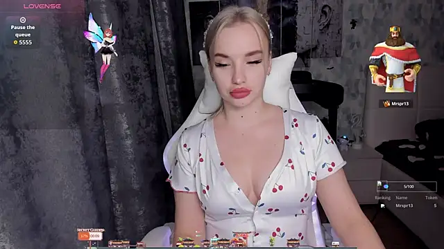 KiraKrox online show from 11/04/25, 06:40