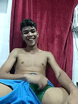 Wolf BIG4 online show from 12/02/25, 03:45