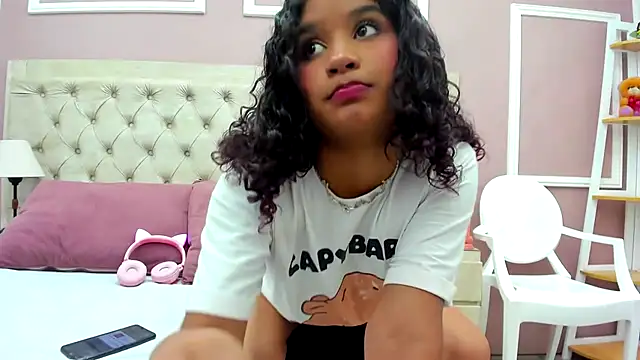 merlyaluna online show from 09/18/25, 09:17