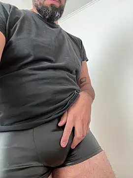 Snapshot of elpeaciente chatting on 10/31/25, 02:29 elpeaciente online show from 10/31/25, 02:29