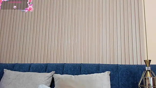 angel ponce online show from 09/19/25, 07:03