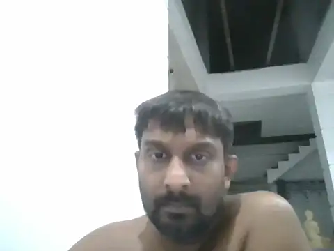 Snapshot of Chathutharu chatting on 10/12/25, 04:50 Chathutharu online show from 10/12/25, 04:50