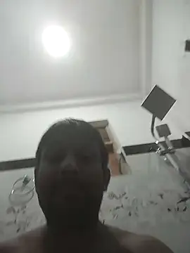 Snapshot of Chathutharu chatting on 10/27/25, 05:28 Chathutharu online show from 10/27/25, 05:28