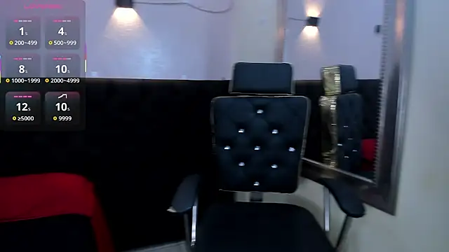 Snapshot of tiiny_emilly chatting on 10/14/25, 08:42 tiiny emilly online show from 10/14/25, 08:42