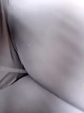 Snapshot of Ternura_Prohibida chatting on 09/12/25, 03:45 Ternura Prohibida online show from 09/12/25, 03:45