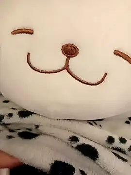 Snapshot of Ternura_Prohibida chatting on 10/13/25, 01:16 Ternura Prohibida online show from 10/13/25, 01:16