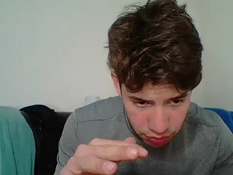 Maxtaylor18 online show from 11/13/25, 11:47