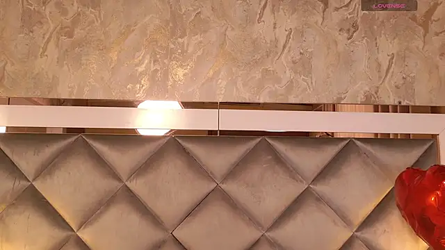 gemma sm online show from 09/13/25, 09:47