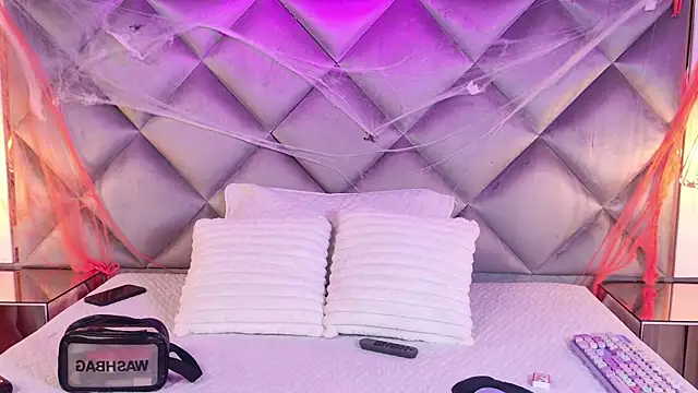 gemma sm online show from 10/27/25, 02:59