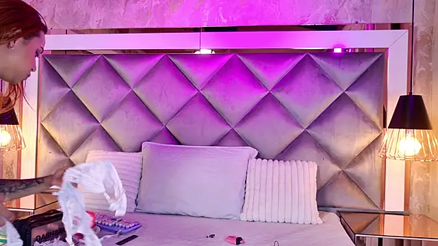 gemma sm online show from 11/25/25, 03:17