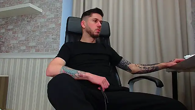 JonahShaw online show from 12/15/25, 05:55